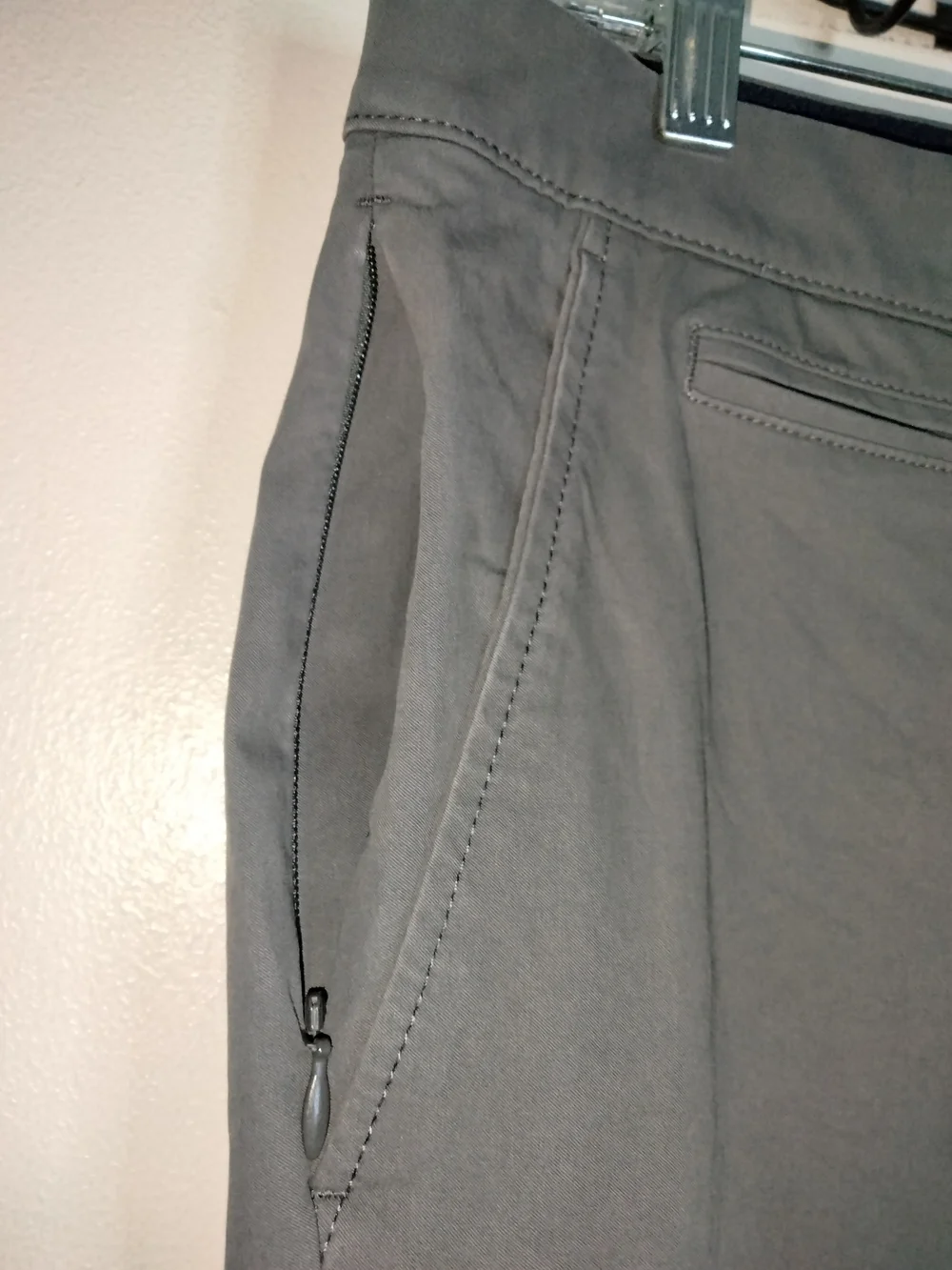 J. Crew Stretch (Sz 36) Men's Charcoal Gray Slip & Zip Pockets Slim Chino Pants